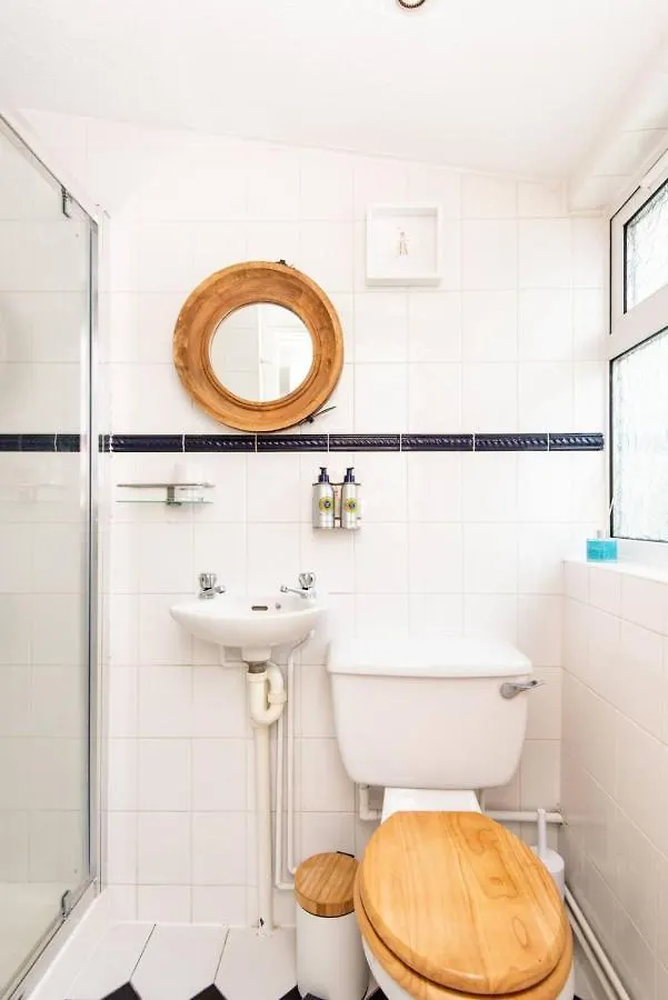 Quirky 1 Bedroom Apartment In Kemptown ブライトン 0*,  イギリス